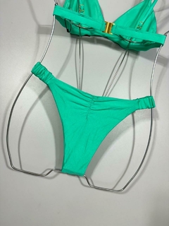 Conjunto Biquíni com Saída – Design Completo e Sofisticado na internet