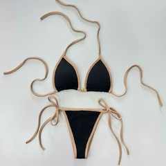 Biquíni Cortininha Texturizado com Detalhe Dourado – Único e Colorido