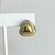 ARETE TRIANGULAR CON PIEDRA - Mare Accesorios