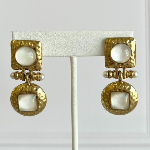 ARETE DE NOCHE CIRCULO Y CUADRADO PIEDRA