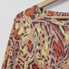 Remera SWETT - CLARA Indumentaria