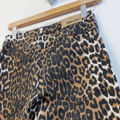 Pantalón LEO en internet