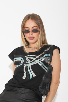 Remera bordado frente - comprar online