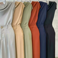 CONJUNTO CALCA E BLUSA DEGAGE na internet