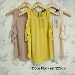 Imagem do BLUSA CAVADA COM JABOTS