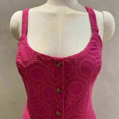 VESTIDO BORDADO COM BOTOES na internet