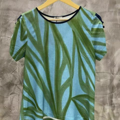 Blusa Viscose Detalhe Dourado - comprar online