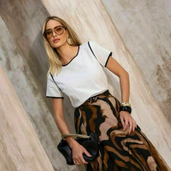 BLUSA DETALHE CONTRASTE - Jennyfer Modas