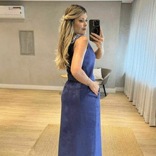 Conjunto de linho azul com saia longa e top