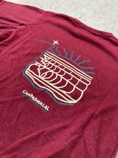 Remera chapa bordo - whaikau