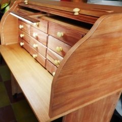 Mueble atado de mosca