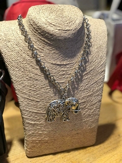 Collar de elefante