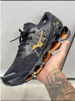 MIZUNO WAVE PROPHECY 9