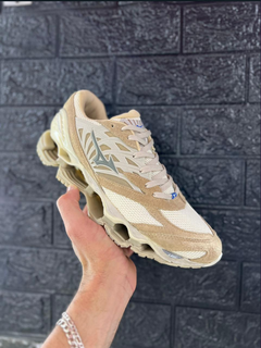 Mizuno Wave Prophecy LS