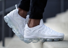 Vapor Max Plus na internet