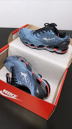 Imagem do Mizuno Wave prophecy 8