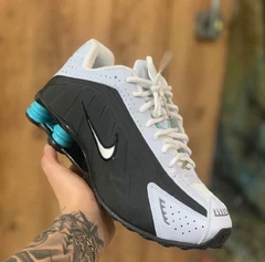 Nike Shox R4 - comprar online