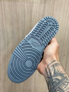Air Jordan na internet