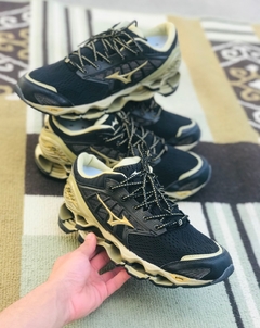 MIZUNO WAVE PROPHECY 9