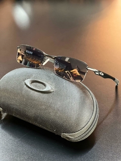 OCULOS OAKLEY VILÃO