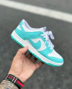 Nike Dunk na internet