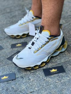 MIZUNO WAVE PROPHECY 11