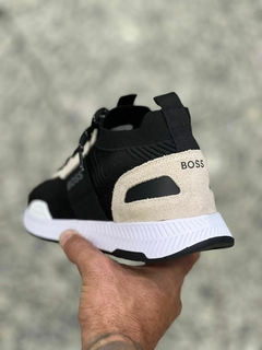 Hugo Boss na internet