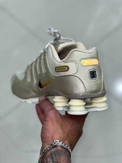 Nike Shox NZ na internet