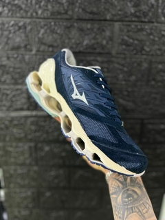 Mizuno Wave Prophecy LS na internet