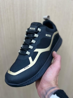 Hugo Boss na internet