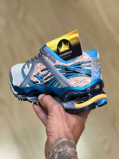Mizuno Wave Prophecy 1 na internet