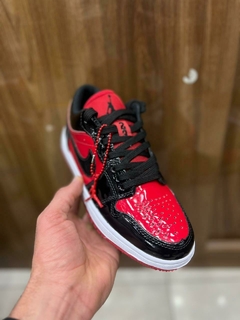 Nike Air Jordan na internet