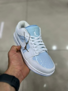 Nike Air Jordan na internet