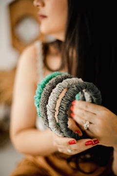 Tiara Scrunchies Slim