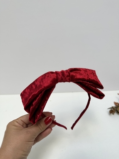 Tiara Luxo Gabi (Laço Chanel em Veludo) na internet