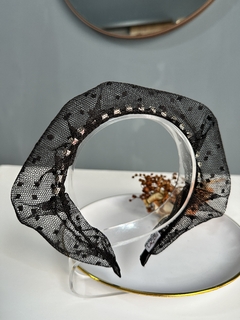 Tiara de Tule com strass na internet