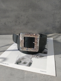 square silver faja lisa