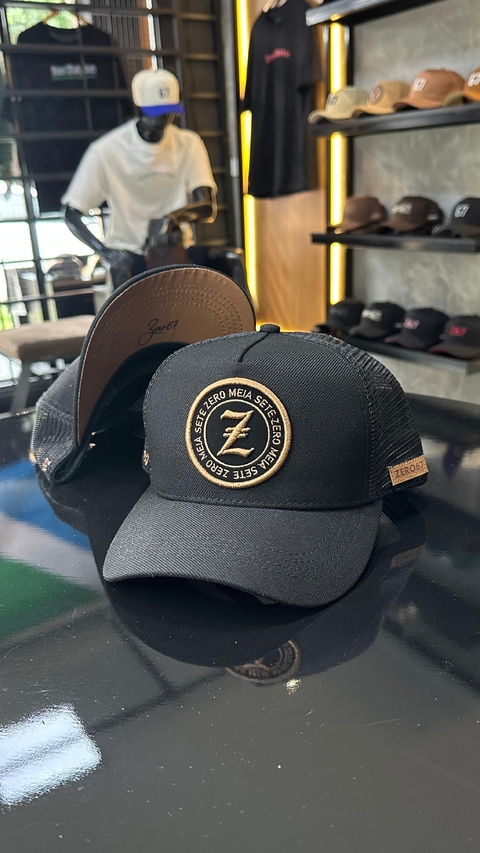 BONÉ TRUCKER COLEÇÃO BONITO - PRETO/MARROM - comprar online