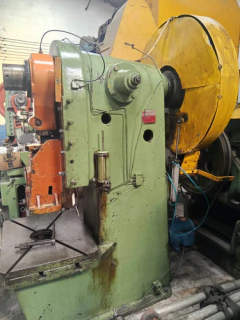 Prensa Excêntrica Harlo 80 Ton. Trifásica 220 / -- 90132 Nc Verde-musgo 220/380 V