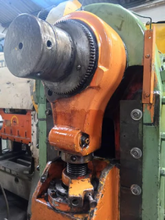 Prensa Excêntrica Harlo 80 Ton. Trifásica 220 / -- 90132 Nc Verde-musgo 220/380 V na internet