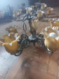 Imagem do Luminárias De 5 Bocas Antigas De Bronze Fundido / -- Act