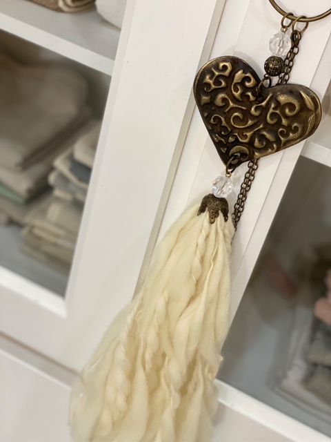 Borla corazon bronce