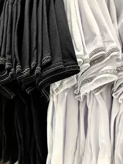 Remera Agatha - PRAGA