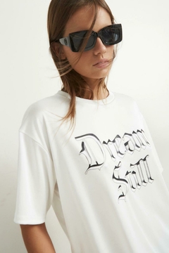 Remera Dream Still - comprar online
