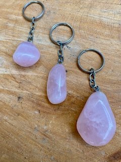 Chaveiro em quartzo rosa