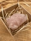 Pedra do signo de touro - Quartzo rosa + caixinha