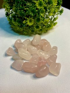 100g em quartzo rosa rolado