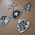 Evolução de escudos Botafogo em MDF na internet