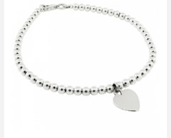 Pulsera bolitas con corazón