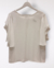 28015-BLUSA DE CREPE CON VOLADO SUPERPUESTO